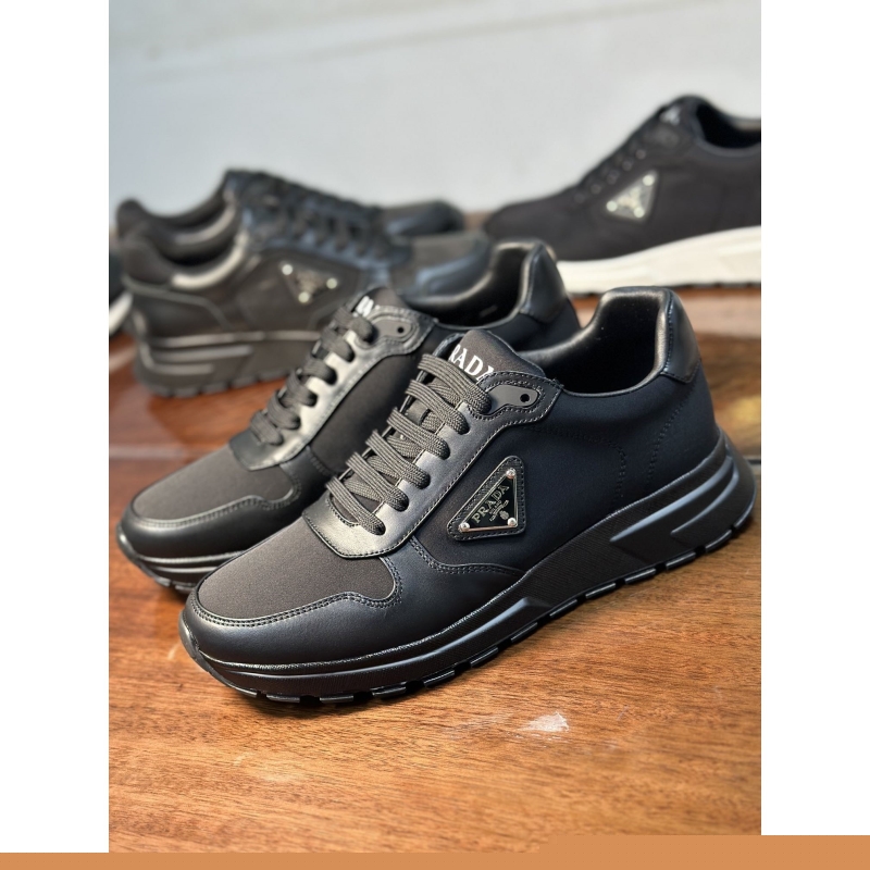 Pra*a casual shoes